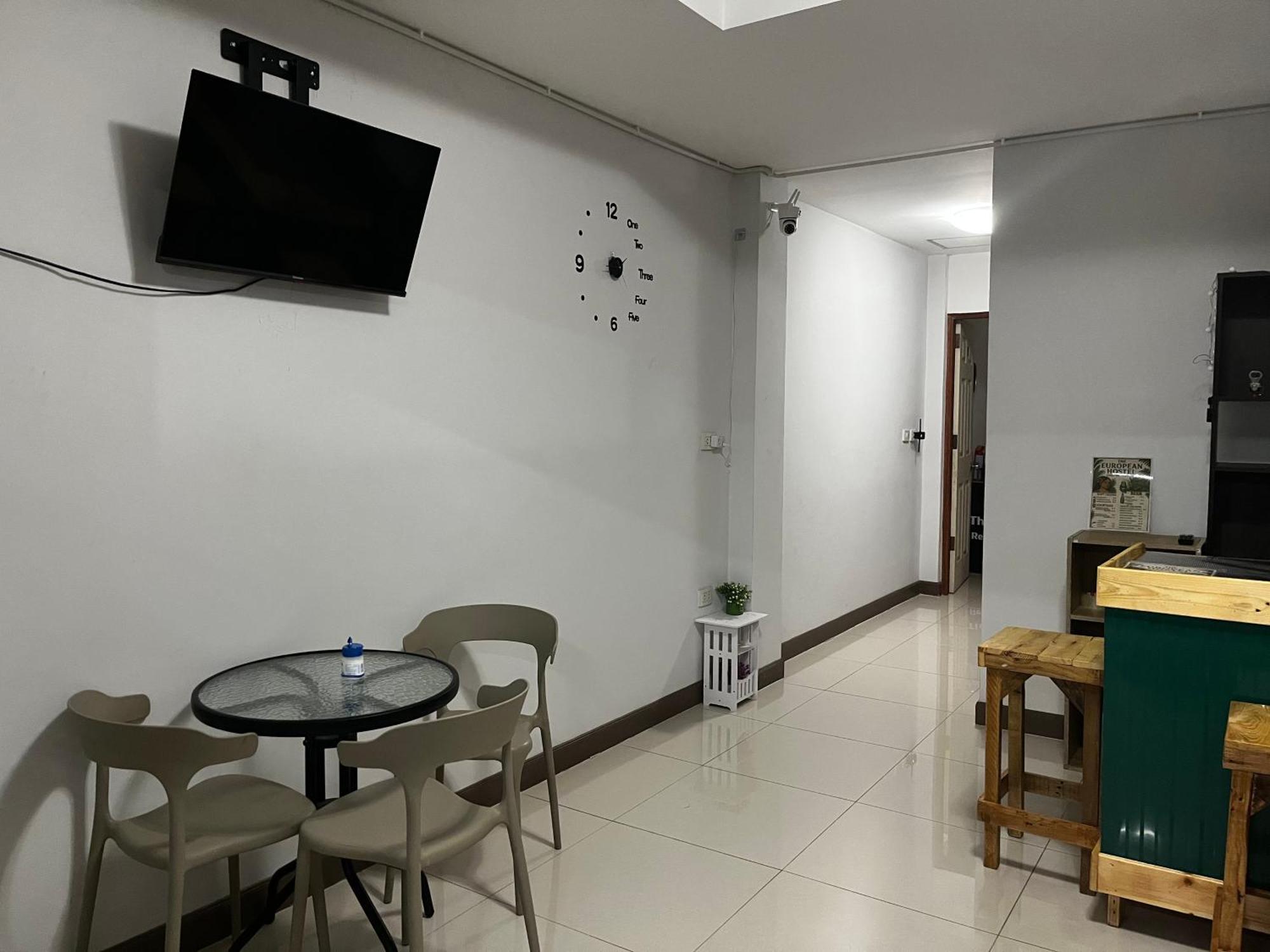 The European House Pattaya Bed and Breakfast Εξωτερικό φωτογραφία